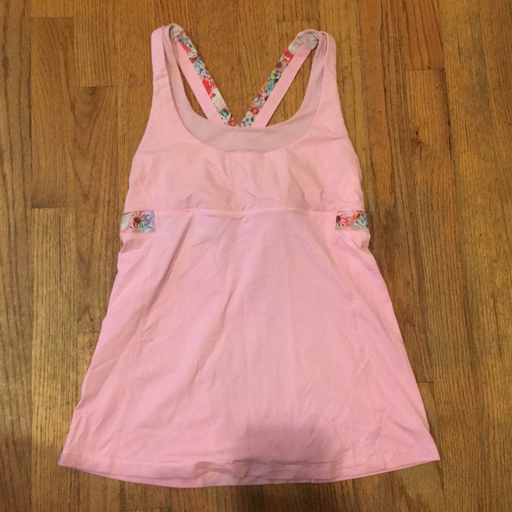 Lululemon workout tank